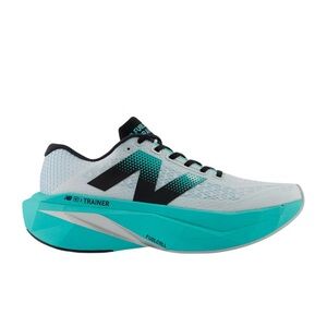 New Balance Women's Fuelcell Supercomp v3 Trainer in Cyber Jade